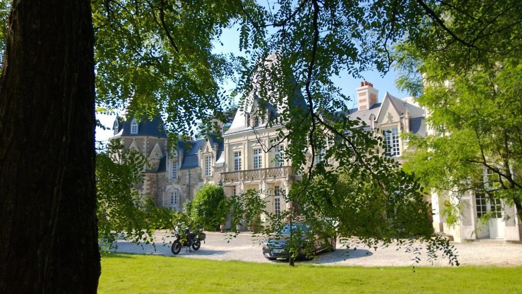 Chateau Du Bois De La Noe Bouaye Exterior photo