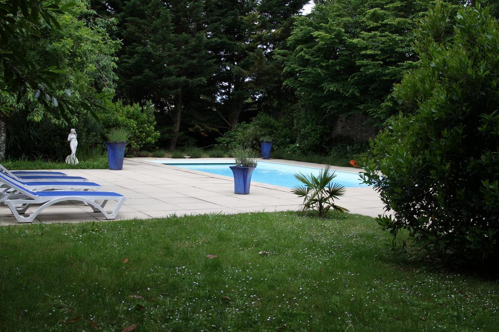 Chateau Du Bois De La Noe Bouaye Exterior photo