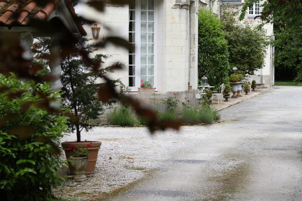 Chateau Du Bois De La Noe Bouaye Exterior photo